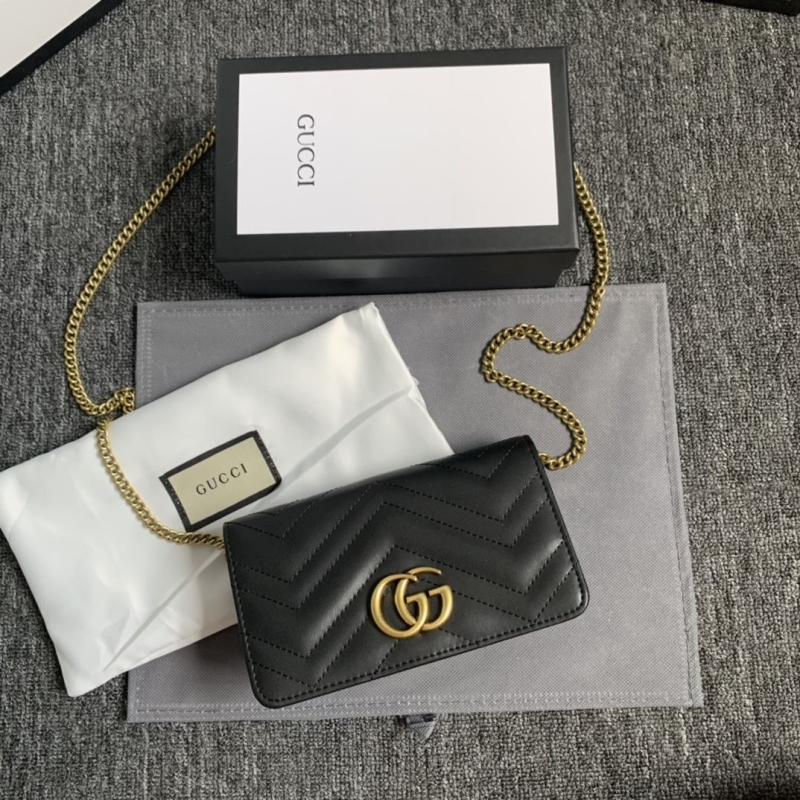 G*u*i wallets & purse